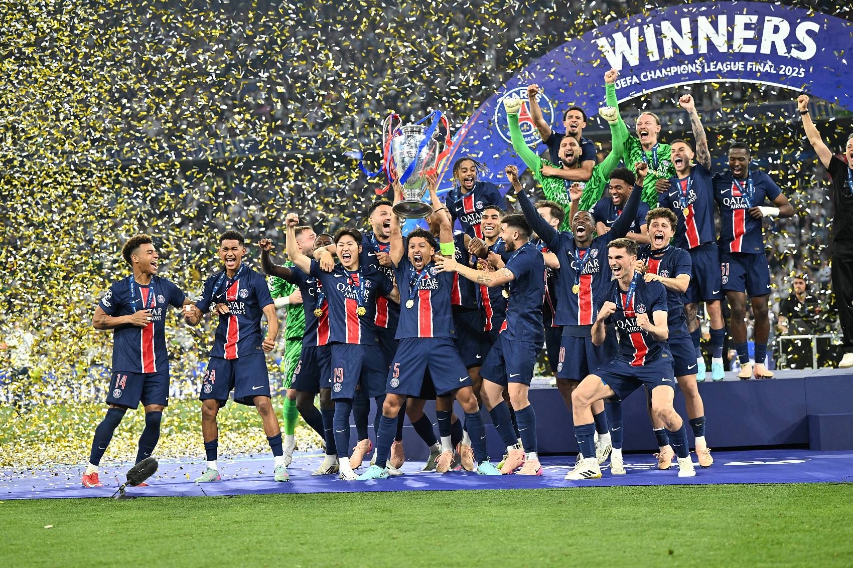 本菲卡绝杀巴黎圣日耳曼,莫德里奇乌龙送礼欧联杯的简单介绍 本菲卡绝杀巴黎圣日耳曼,莫德里奇乌龙送礼欧联杯的简单介绍